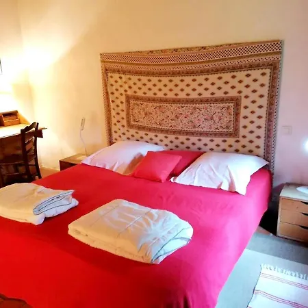 Maison De 4 Chambres A Laudun L'Ardoise Avec Magnifique Vue Sur La Ville Jardin Amenage Et Wifi Ferienhaus *